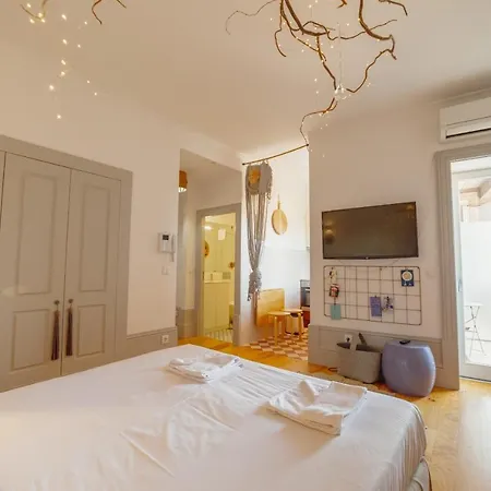 Downtown Modern With Terrace By Vacationy Porto