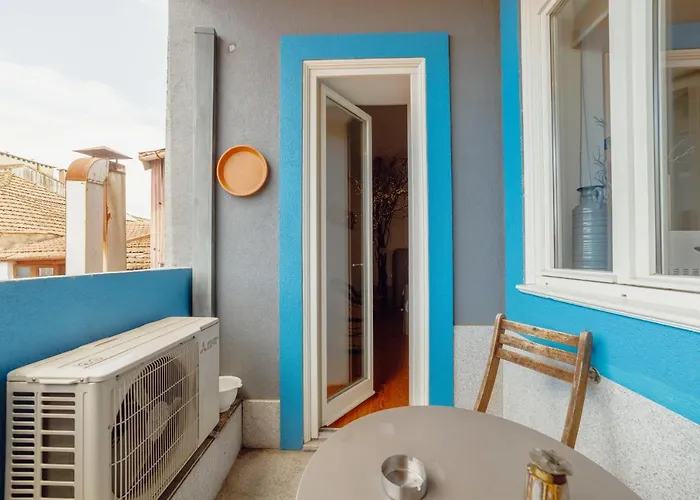 Downtown Modern With Terrace By Vacationy Daire Porto