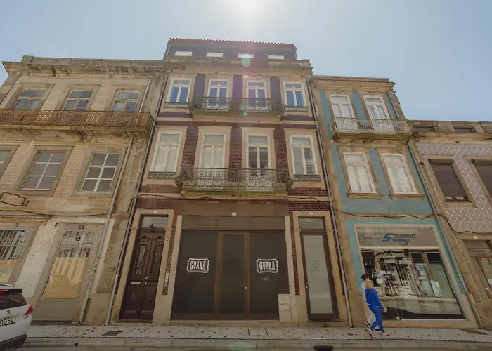 Downtown Modern With Terrace By Vacationy Daire Porto